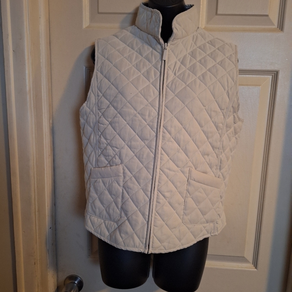 Van Heusen vest size medium